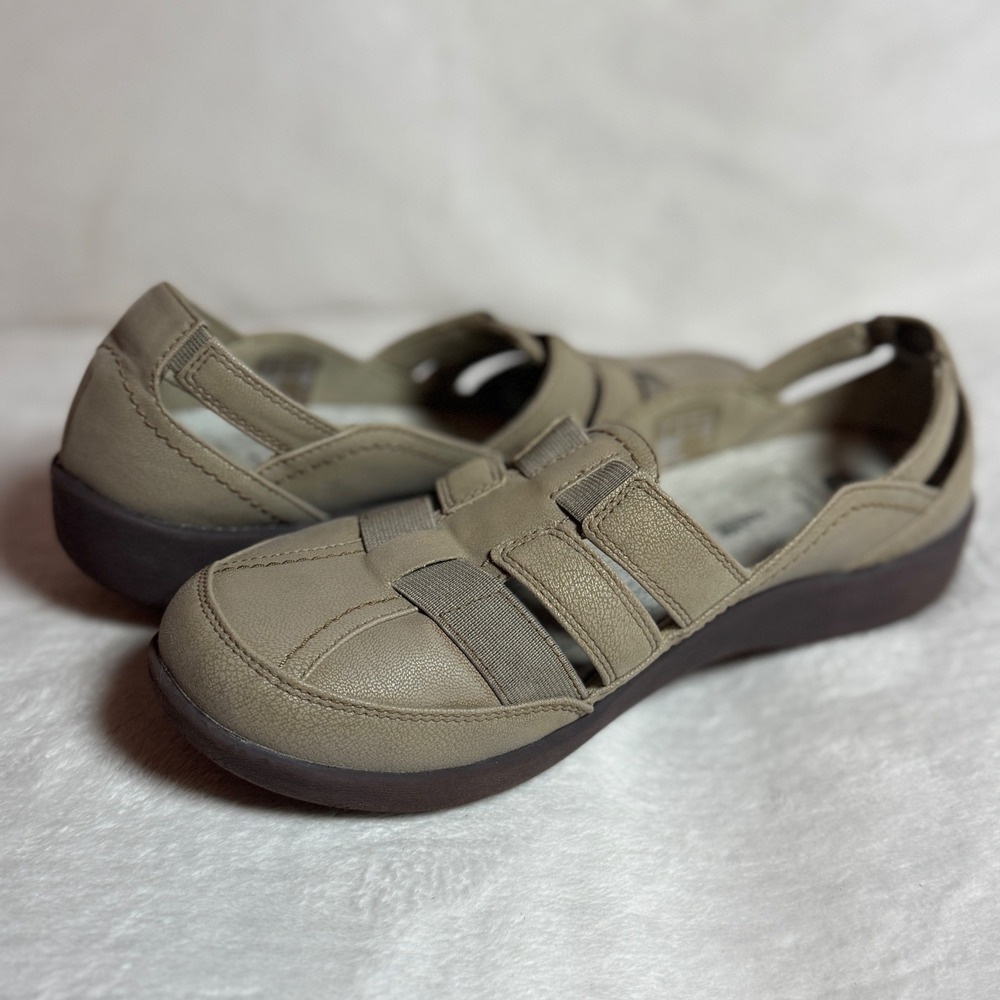 Clarks Cloudsteppers Sillian Stork Shoes Women Sz 9.5 Tan Slip On Comfort Flats